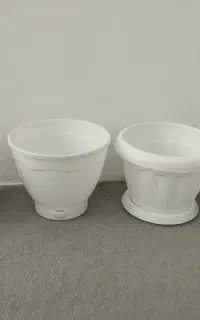 گلدان پلاستیکی