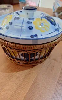 ظرف چینی قدیمی