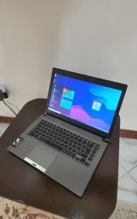 لپتاب core i7 توشیبا ژاپن گرافیکدار مجزا رم 12g