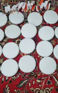 تعدادی  لامپ 24 وات توکار و ریسی یک متری و شلنگی