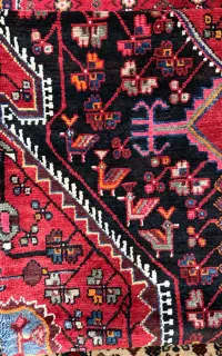 فرش دستباف،قدیمی کاملا سالم و در حد نو،با رنگ زیبا