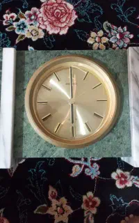 ساعت رومیزی سیکواصل ژاپن بدنه سنگ مرمر کوارتز