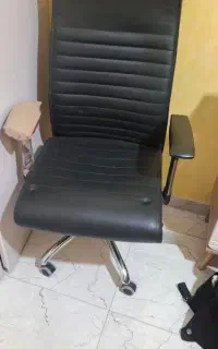 صندلی اداری چرخی