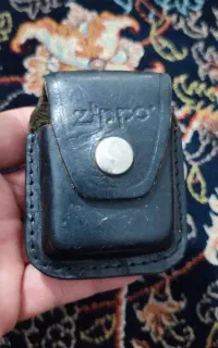 فندک زیپو قدیمی. همراه با کیف