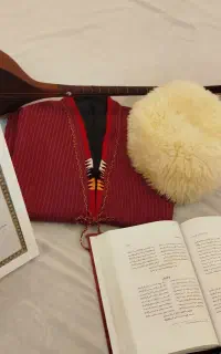 کتاب توُی غازال لاری