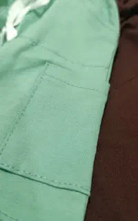 خیاط و وسط کار حرفه ای