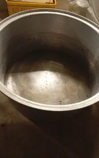 دیگ روحی بزرگ