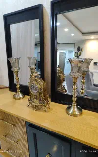 دوتا آیینه قاب چوبی