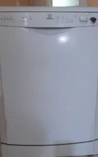 ماشین ظرفشویی ایندزیت