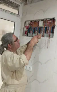 نصب ایفون ورفع اتصالات سیم کشی.