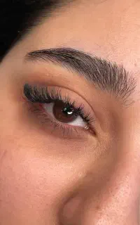 تخفیف کاشت و اکستنشن مژه