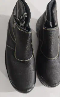 کفش ایمنی فولادی
