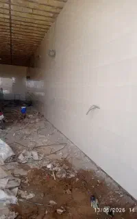 شاگرد کاشی کار
