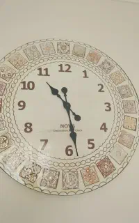 ساعت دیواری