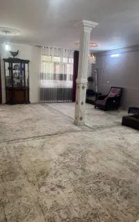 خانه ویلایی 300 متر زمین 120 متر بنا واقع فامنین