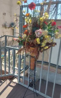 گل و گلدان