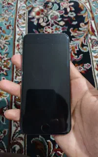 آیفون 8 تمیز