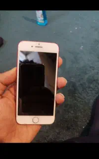 آیفون ۷ قرمز ۱۲۸ گیگ
