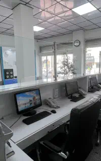 فضای کار اشتراکی با تجهیزات و زیرساخت