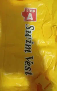جلیقه نجات استخر
