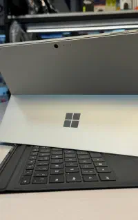 Surface Pro 5 سبک و کاربردی