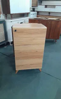 جاکفشی تک درب