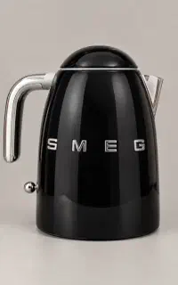 کتری برقی اسمگ smeg