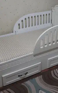 تخت خواب نوزاد و کودک