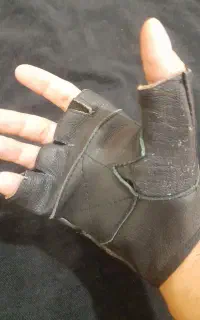 دستکش  چرم