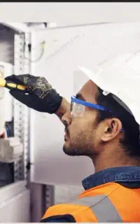 انجام کلیه امور خدمات برق ساختمان