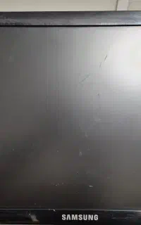 مانیتور LED سامسونگ 19 اینچ سالم