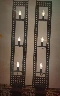 آباژور ایستاده