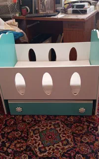 تخت نوزادی . تخت کنار مادر