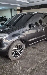 رنو کولیوس فول مدل ۲۰۱۵