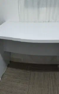 میز تحریر بزرگ