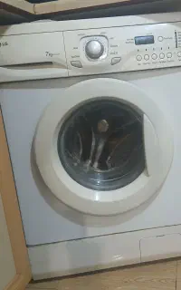 لباس شویی کار کرده ال جی