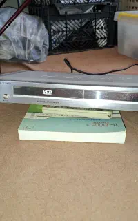 دستگاه ویدئو و سیدی