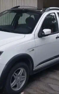 کوییک r سفید مشکی