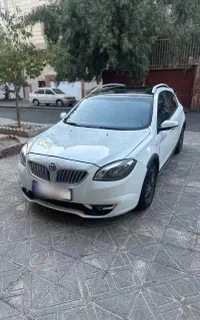 برلیانس ۳۲۰ موتور بزرگ
