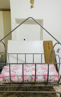 گهواره فلزی تشک دار