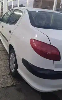 پژو ۲۰۶ اس دی مدل ۱۳۸۹ وی یک