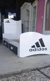 تخت خواب تک‌نفره