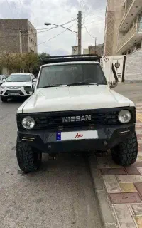پاترول ۴ درب ۶ سیلندر بدون پوسیدگی