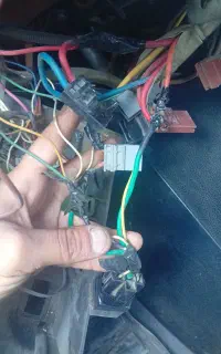 عیب یابی تخصصی و برق خودرو