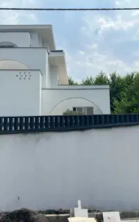 کارگر ساختمانی مجرد دائمی با جای خواب