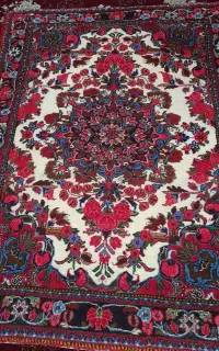 فروش سه عدد قالی ناب و نو