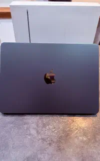 Macbook Air M4 256 16 100%