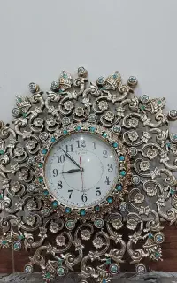 ساعت طرح برنز۰