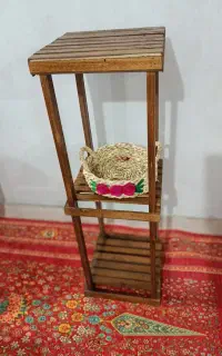 استند گل و گلدان
