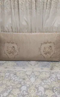 ۶ عدد پشتی تمیز